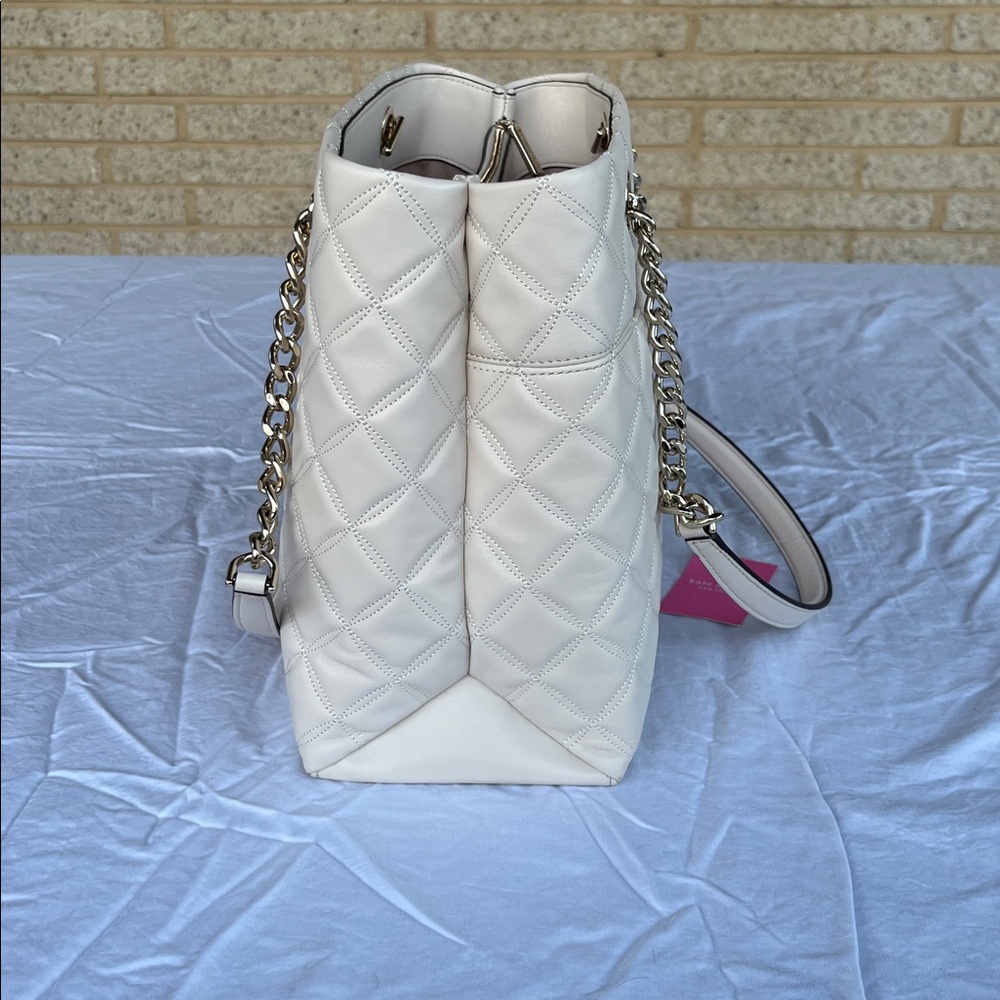 ♠️ Kate Spade Cream Quilted Tote and Wallet Set ♠️ - Picture 3 of 13